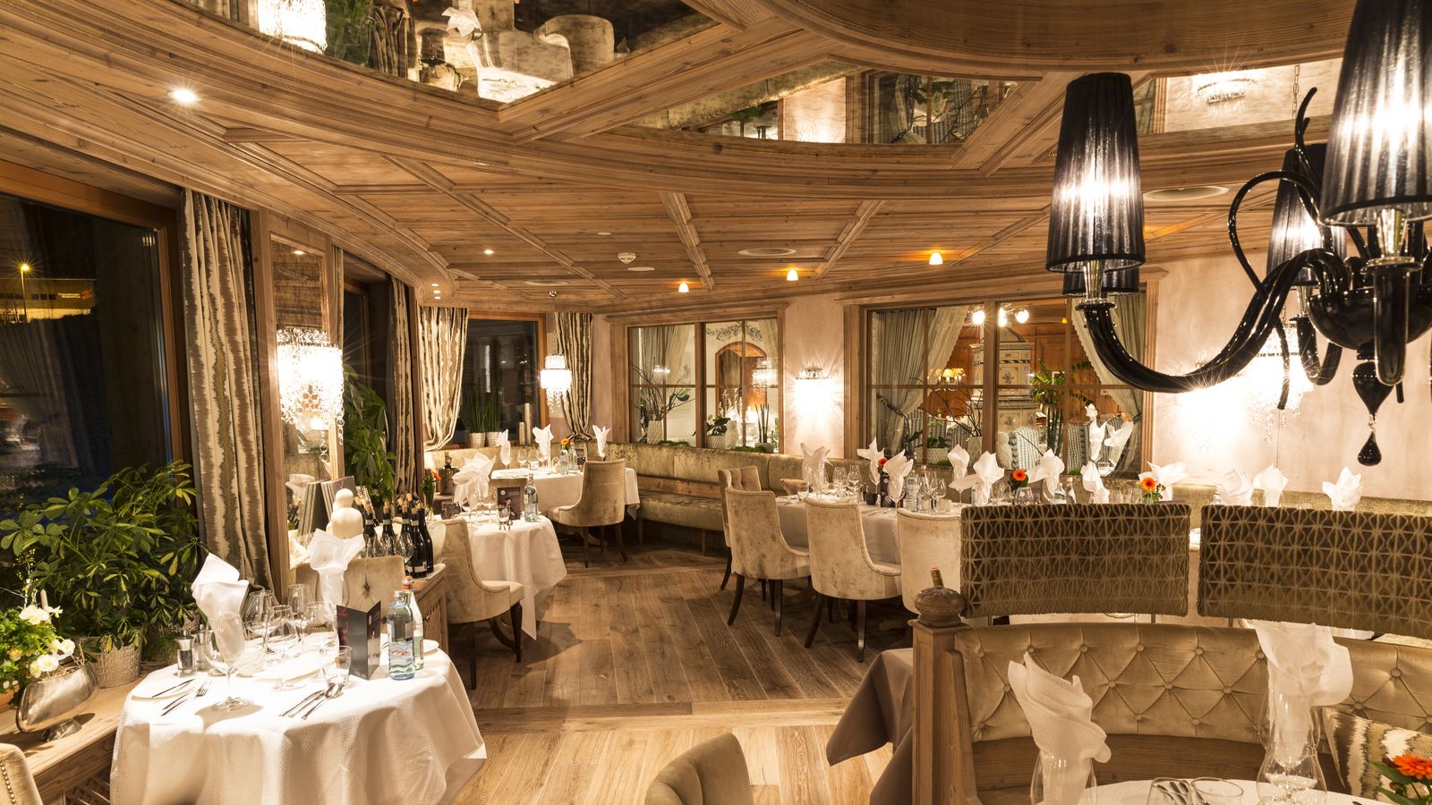 Kristallstube im 5 Sterne Hotel STOCK resort/Finkenberg/Zillertal/Tirol/Österreich