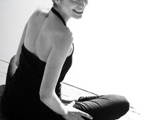 Stock Yoga Angebot mit Bahar Yilmaz 