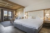 Schwarz - FAMILIENSUITE FÜRST