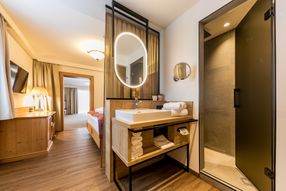 Traumhotel Alpina - Studio de Luxe 50 m² "Sternschnuppe"