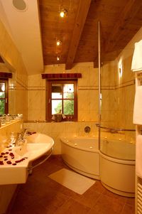 Ellmau - Tower or Rose Suite
