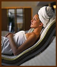Beneficial warmth, pleasant light, relaxing music... just switch off and rejuvenate. With the comfort services and wellness package at Cervosa, that'll be easy!