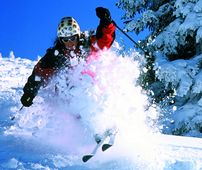 Jeweils Sonntag bis Donnerstag oder Donnerstag bis SonntagSonntag bis Donnerstag schenken wir Ihnen eine Übernachtung und einen Tag Skispass.