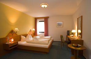 -Biohotel-Therapiezentrum-Wellness - Doppelzimmer BASIS Almwiese