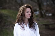 Wildrosen-Schönheits-Packung für Gesicht & Hals & Dekolleté - Körperliche und seelische Entspannung, Vitalisierung und Hautstraffung.