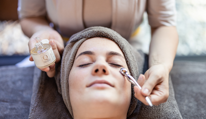 FACIAL Q – ESSENTIAL