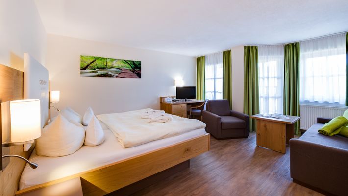 Hotel Zimmer: Family-Suite "Schreinerhof Mansarde" - Richtung Baustelle - Schreinerhof in Schönberg