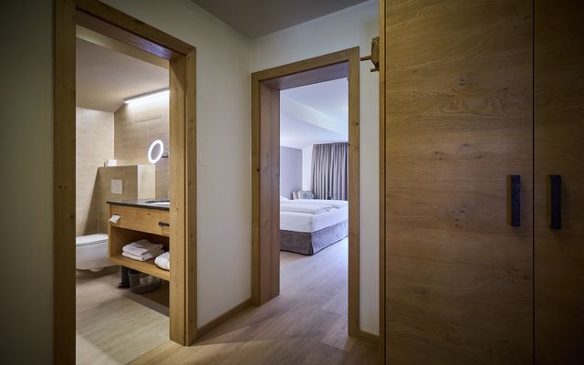 Dopplezimmer Schatzkammer Sonnhof by Vitus Winkler