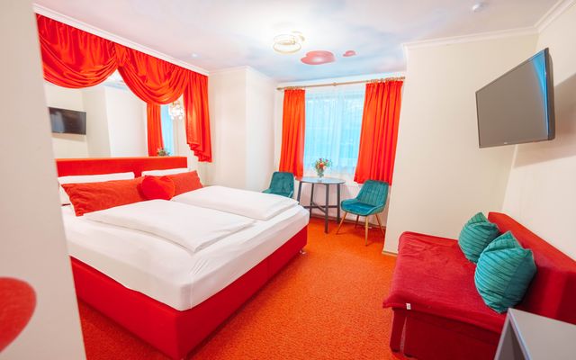 Doppelzimmer Whirlpool-Badewanne