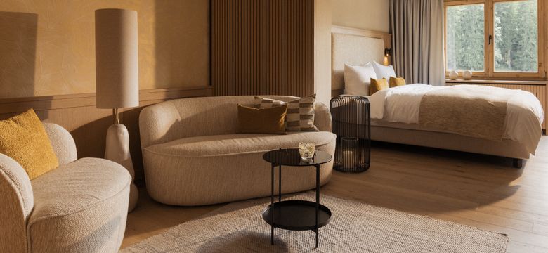 Berghotel Schlossanger Alp: LANDHAUSzimmer image #1