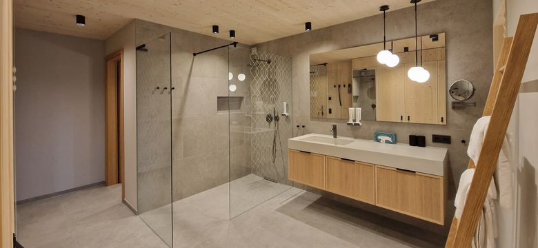 PANORAMA Allgäu Spa Resort: NEU: Juniorsuite Brentenjoch image #2