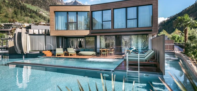 Quellenhof See Lodge: See-Villa Deluxe image #1