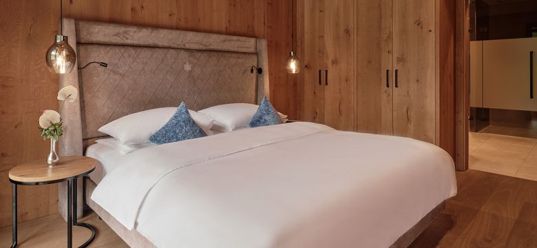 DAS EDELWEISS Salzburg Mountain Resort: Top Suite Superior image #2