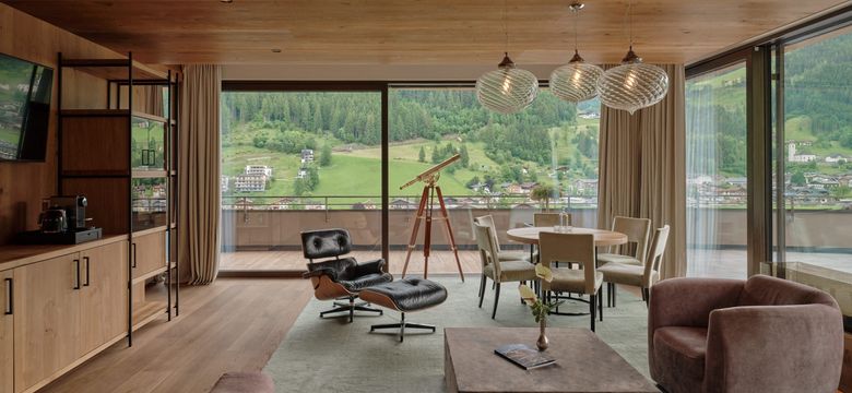 DAS EDELWEISS Salzburg Mountain Resort: Top-Suite "EDELWEISS" image #2