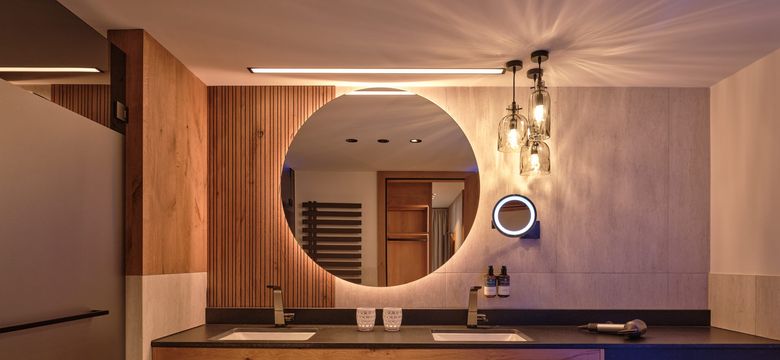 DAS EDELWEISS Salzburg Mountain Resort: Family Suite Superior image #3